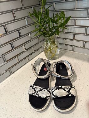 MIA Black & White Snake-Print Ankle-Strap Sandals